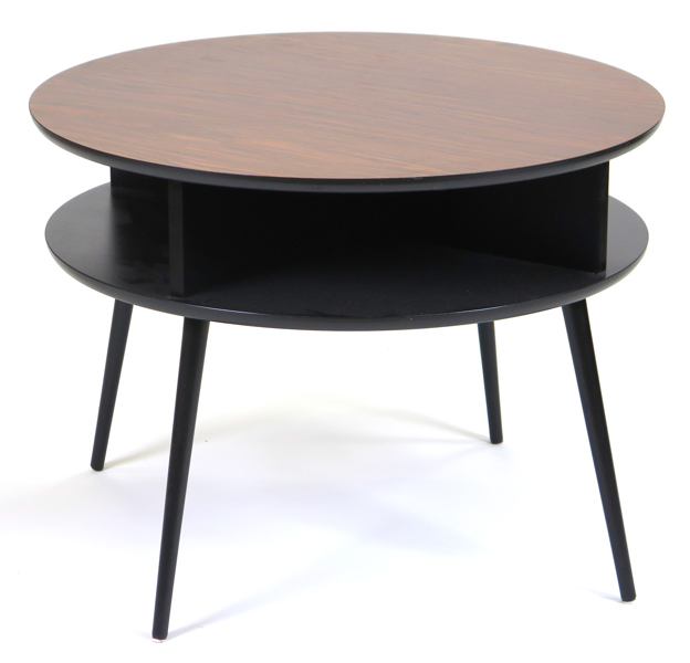 Okänd designer för IKEA, soffbord, "Bjällsta", palisanderimiterande skiva med svärtade ben, diameter 80 cm_33734a_lg.jpeg