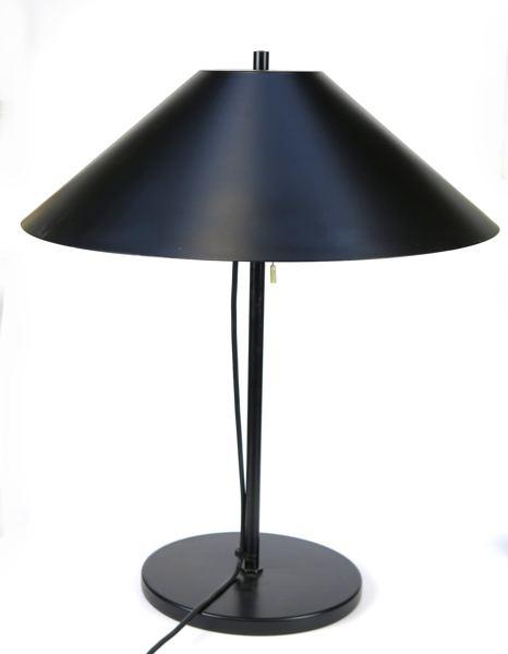 Okänd designer för E S Horn AS, Aalestrup, bordslampa, svartlackerad metall, etikettsignerad, h 58 cm_33826a_8dbe8432c2aebbd_lg.jpeg