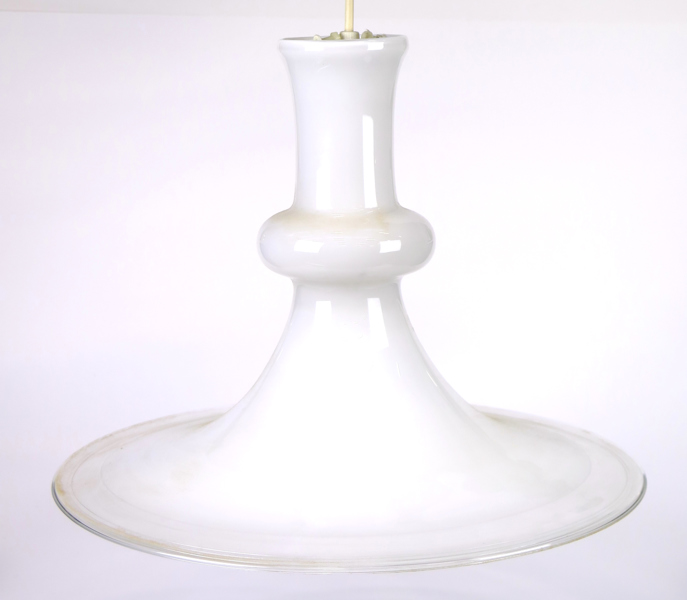 Bang, Michael för Holmegaard, taklampa, glas, "Etude", design 1978, dekor i vitt underfång, etikettsignerad, dia 35 cm_33829a_8dbe8430cc46e04_lg.jpeg