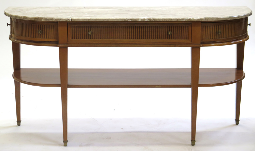 Sideboard, skuren och bonad bok med beigespräcklig marmorskiva, gustaviansk stil, 1900-talets mitt, lådor i sarg, l 160 cm