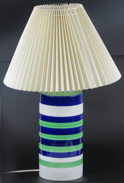 Westman, Marianne för Rörstrand, bordslampa, porslin, Piggelin, design 1970, signerad, h inklusive skärm 50 cm