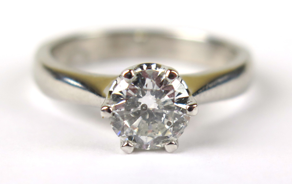 Ring, 18 karat vitguld med 1 briljantslipad diamant om 1,00 carat Top Wesselton P1,_3485a_8d86ec17b529bac_lg.jpeg
