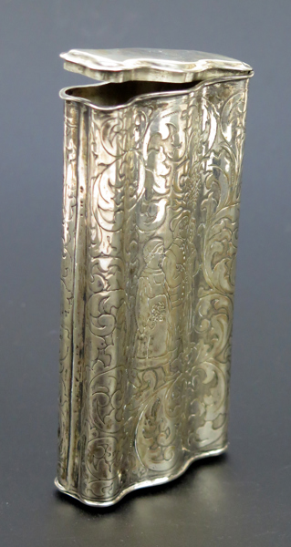 Etui till 3 cigarrer, låghaltigt silver (?), renässansstil, 1800-talets mitt eller 2 hälft, heltäckande, graverad dekor, h 12,5 cm, vikt 115 gram