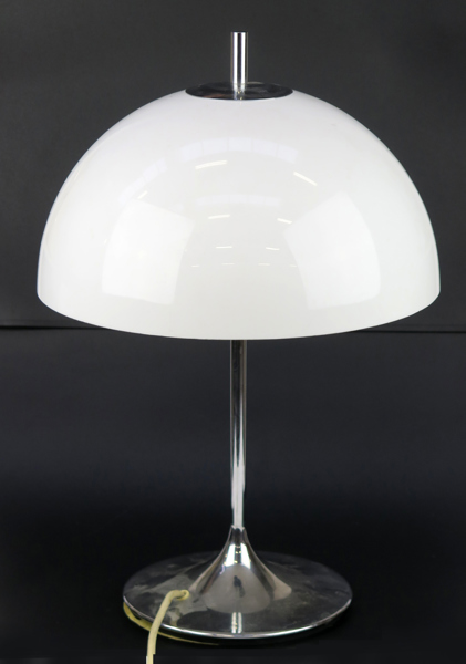 Bentler, Frank J, bordslampa, krom med vit plastskärm, Danmark 1960-tal, modellnummer A 3373, h 48 cm