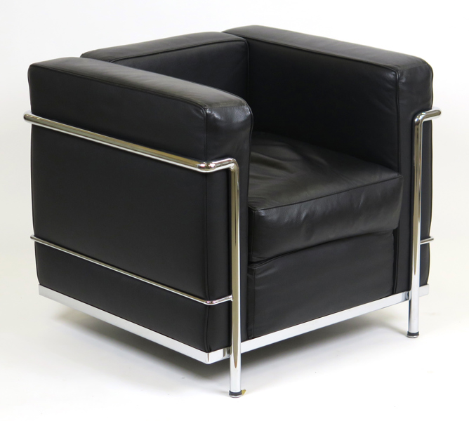 Okänd designer, fåtölj, krom med svart läderklädsel, modell liknande Le Corbusiers LC3, framstår i närmast nyskick_35685a_8dc169723f57556_lg.jpeg