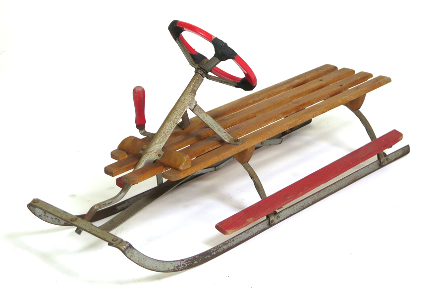 Kälke, smide och trä, 1900-talets 2 hälft, med ratt och broms,  längd 90 cm_35727a_lg.jpeg