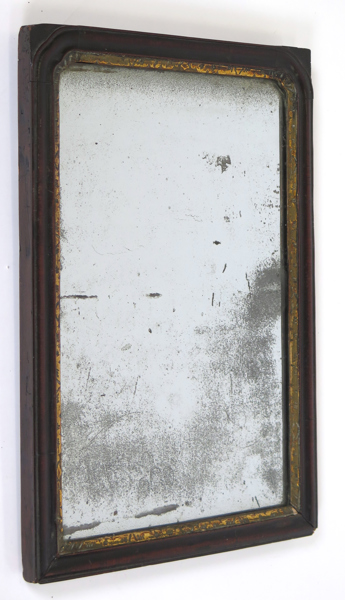 Spegel, valnöt och förgyllt pastellage, antagligen England, 16-1700-tal, h 53 cm_36393a_lg.jpeg