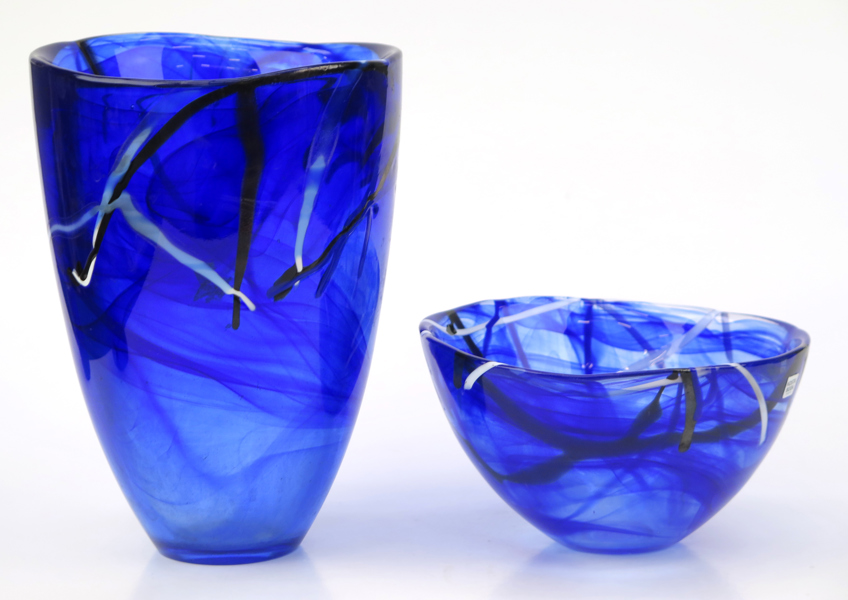 Ehrner, Anna för Kosta Boda, vas samt skål, glas, "Contrast", design 2005, etikettmärkta, h 9 respektive 20 cm