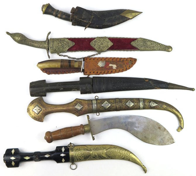 Parti knivar, mestadels i balja, Indien, Chile mm, 7 st, l 24 - 42 cm_37082a_8dc3d2d0b69b67c_lg.jpeg