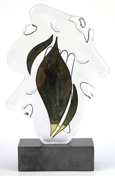 Okänd konstnär, skulptur, delvis bemålat glas på stensockel, h 33 cm_37130a_8dc3f867187e28a_lg.jpeg