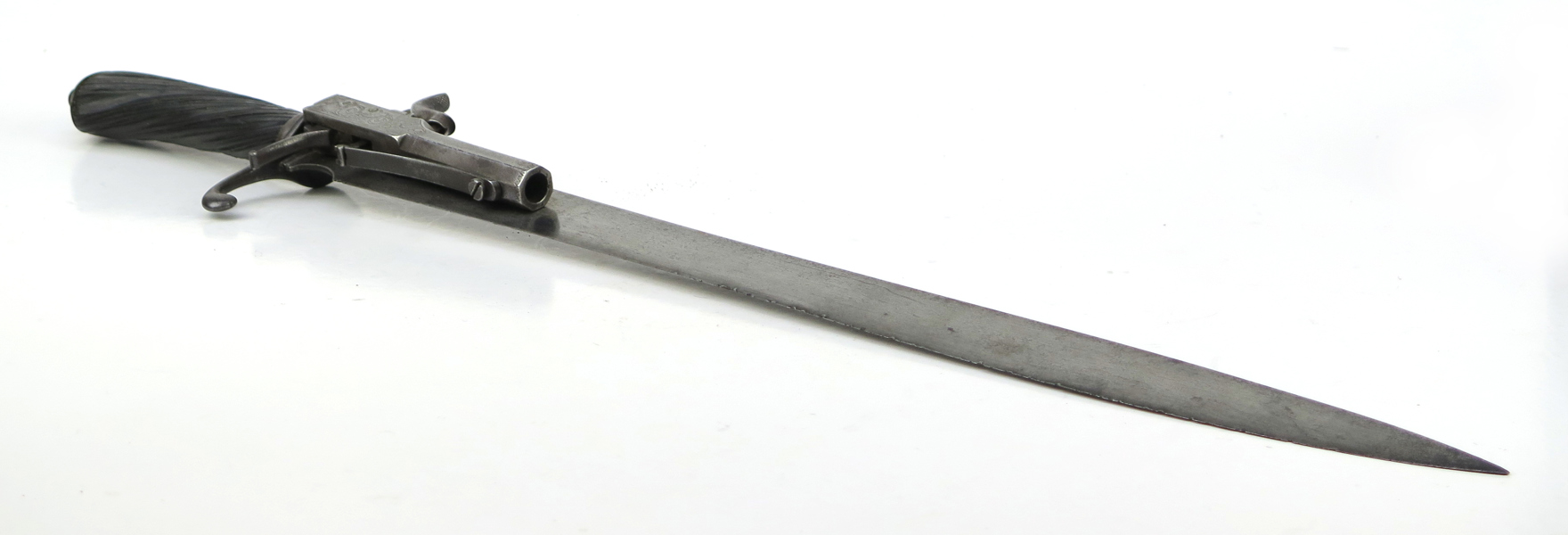 Hirschfänger med slaglåspistol, stål med ebenholtzfäste, 1800-talets 1 hälft, längd 45 cm_37147a_lg.jpeg