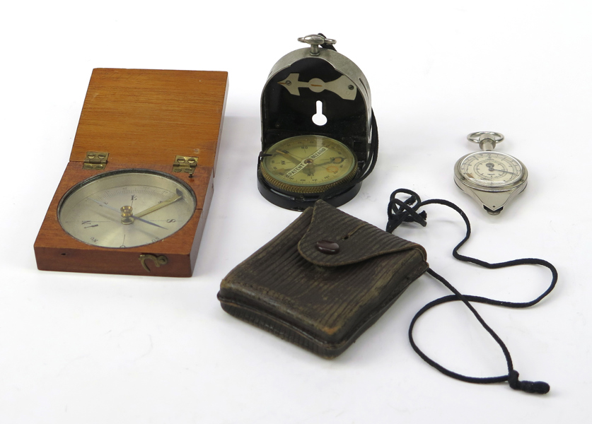3 delar technica; kompass, Bézardkompass samt kartmätare, 1900-talets 1 hälft_37328a_8dc4a855ca2c170_lg.jpeg