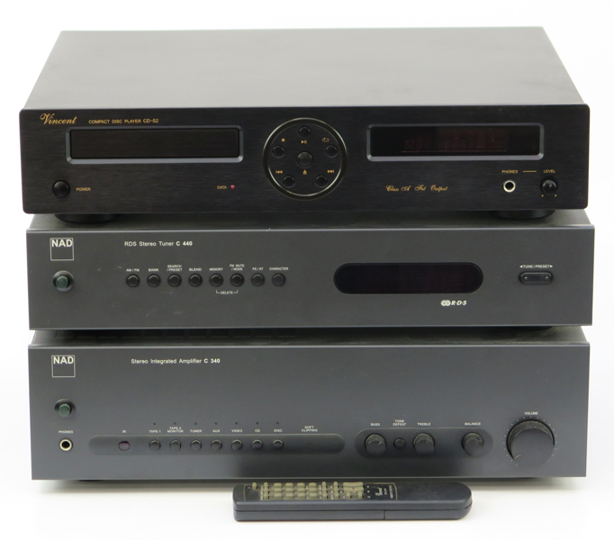 CD-spelare Vincent CD-S2, förstärkare C340 samt tuner C440, NAD