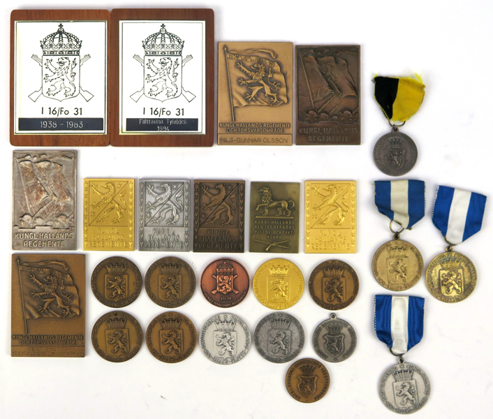 Parti militära medaljer och plaketter från Hallands regemente, dokumentation medföljer_37847a_8dc4f352eb770b9_lg.jpeg