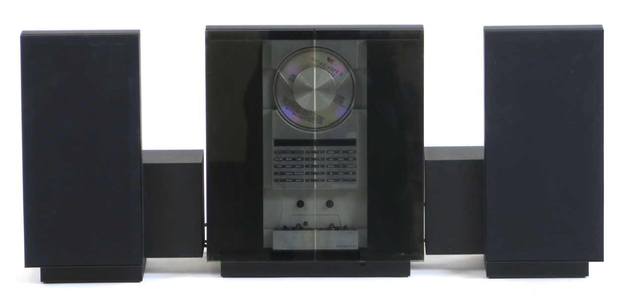 Lewis, David för Bang & Olufsen, CD/Tuner, Beosound 3000, "Ouverture", design 2000 