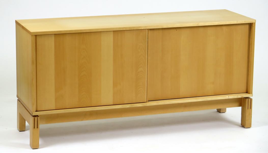 Design Studio Copenhagen för IKEA, sideboard, ljus björk, "Pelto" design 1999, front med skjutdörrar, l 150 cm