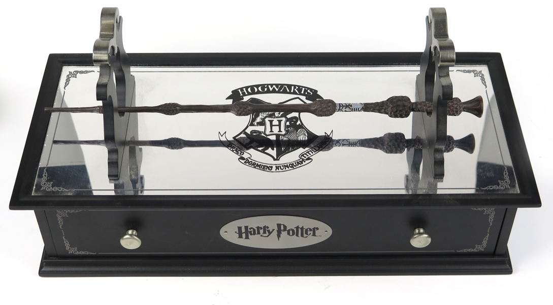 Harry Potter, samlarbox med trollstav samt 8 DVD/BlueRay, Amazon Frankrike 2011, framstår oöppnade_38284a_lg.jpeg