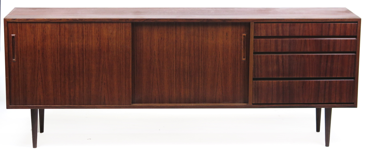 Rosengren, Henry, sideboard, palisander, front med skjutdörrar och lådor, längd 200 cm