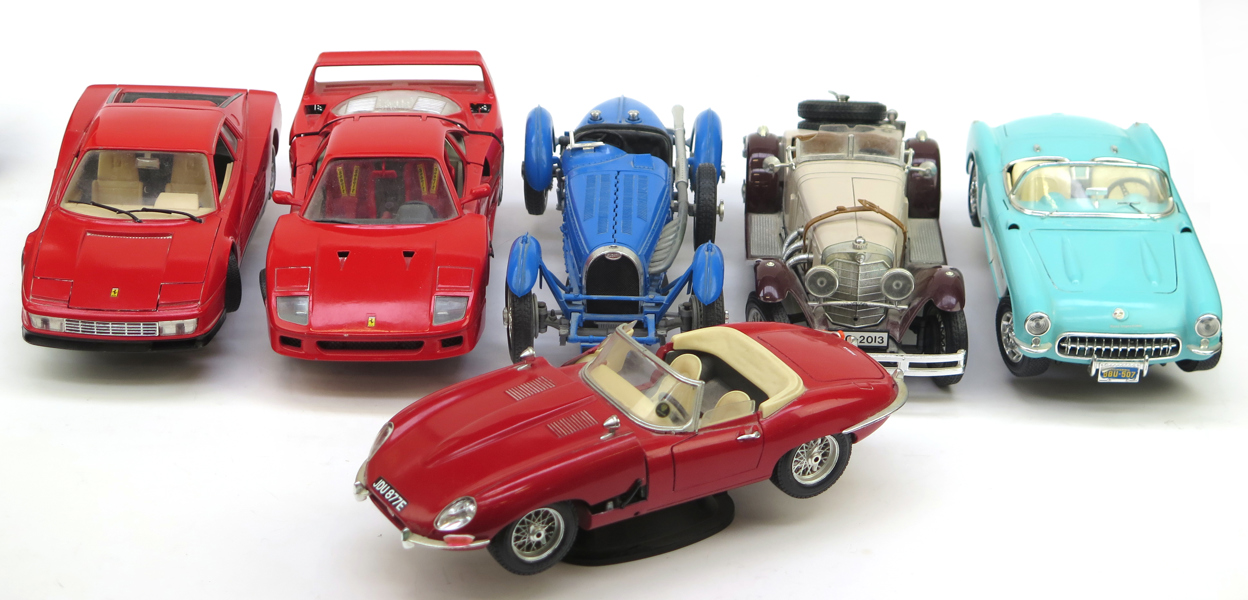 Modellbilar, 6 st, metall, Burago, Italien, 1900-talets 2 hälft, bland annat Ferrari F40 och Testarossa_38623a_8dc646ec5bbd6d7_lg.jpeg