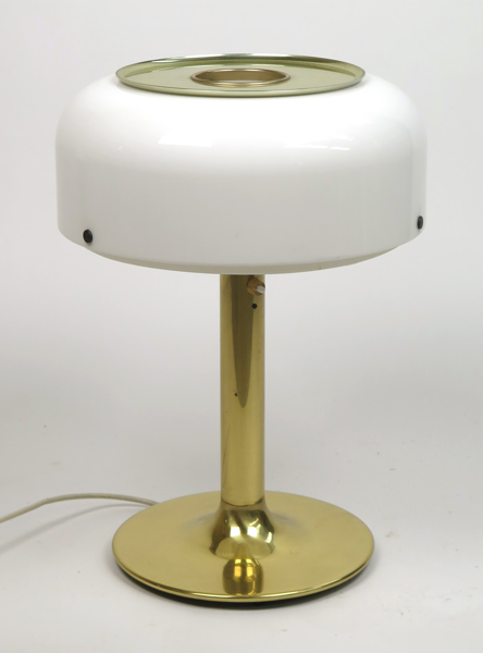 Pehrsson, Anders för Ateljé Lyktan, bordslampa, mässing med vit plastskärm,  "Knubbling", design 1971, h 56 cm_38809a_8dc7422e4ac905d_lg.jpeg