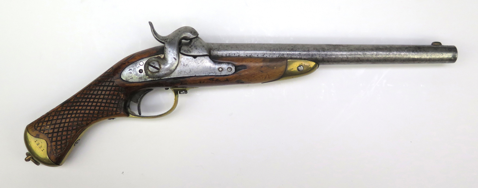 Flankörpistol med slaglås, M/1850 för kavalleriet och dragonregementen, stämplad Husqvarna samt nummeridentisk 1231, märkt 6R 7SN No 30 för Ystads Dragonregemente (K&), Svabesholms (Simrishamns) 