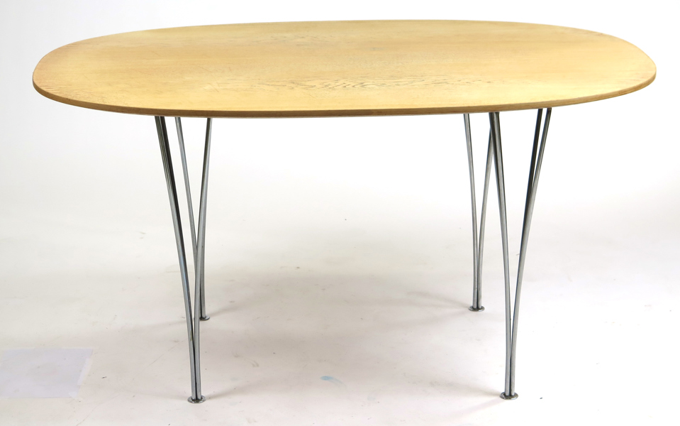 Hein, Piet & Mathsson, Bruno för Fritz Hansen, matbord, ek kromade spännben, "Superellips", design 1968, brännstämplat, längd 136 cm