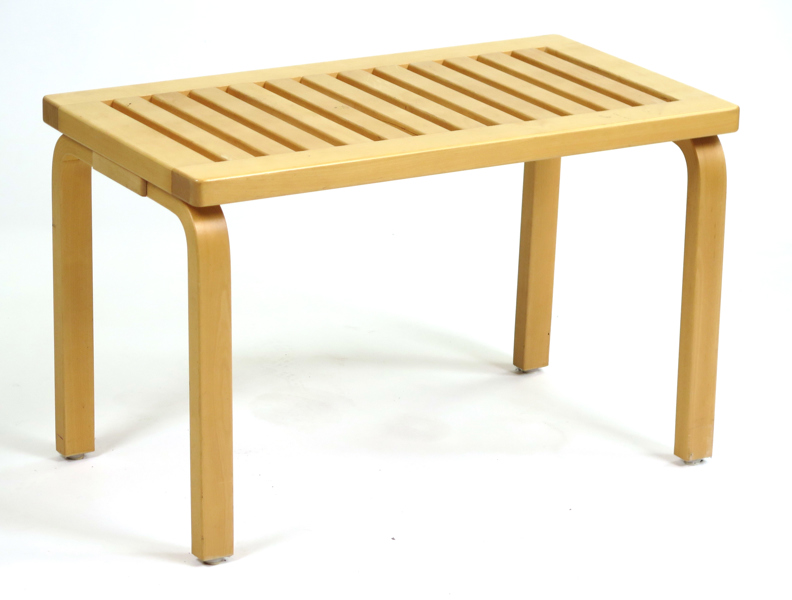 Aalto, Alvar för Artek, bänk, modell 153, längd 72 cm