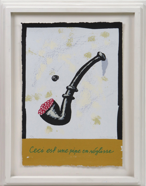 Aschenbrenner, Lennart, färgserigrafi, "Ceci est une pipe en réglisse" - komposition med lakritspipa, signerad, daterad -08 och numrerad 64/90, pappersstorlek 58 x 38 cm