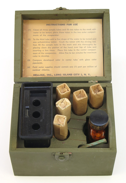 Vattentestkit, U S Army WWII i trälåda, denna höjd 10 cm