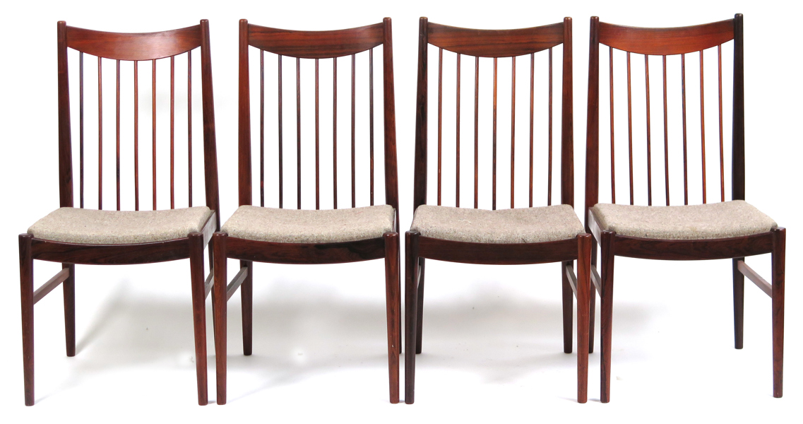 Vodder Arne för Sibast, stolar, 4 st, palisander med textilklädd sits, modellnummer 422, design omkring 1960, etikettsignerade och märkta Danish Furnituremakers Control, h 98 cm