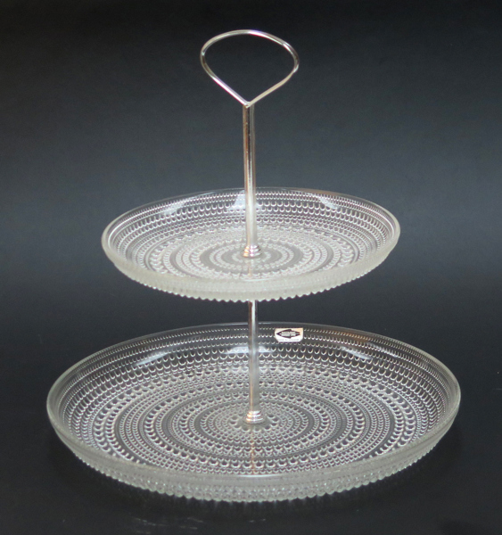 Toikka, Oiva för Nuutajärvi Notsjö, kakfat, pressglas, "Kastehelmi", design 1964, etikettmärkt, h 26 cm