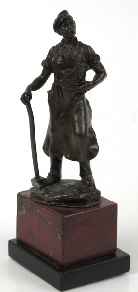 Okänd konstnär, 1800-talets slut, skulptur, patinerad brons på sockel i röd och svart marmor, stående smed, _4137a_lg.jpeg