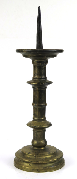 Vaxljusstake, mässing och smide, möjligen renässans, 14-1500-tal, h 41 cm