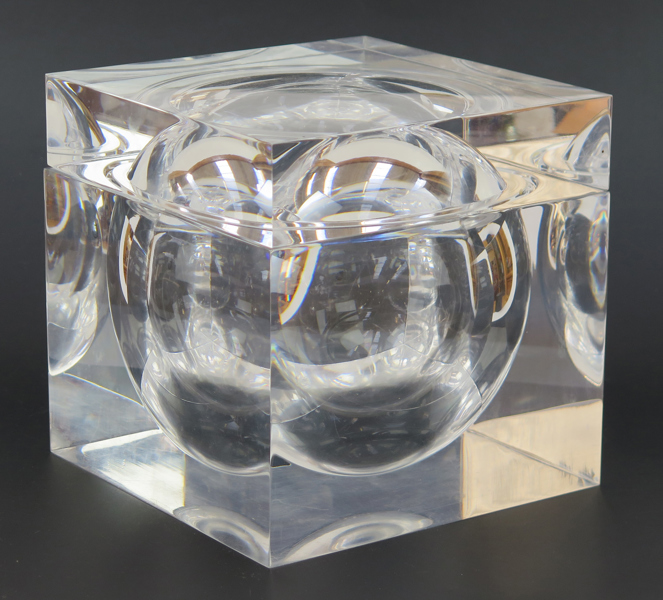 Albrizzi, Alessandro för Guzzini, tillskriven, isbox, "Lucite", klar akrylplast, kubisk, etikettmärkt, h 18,5 cm cm