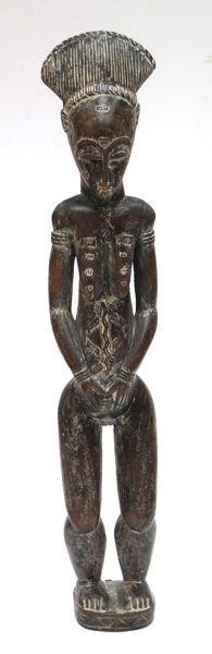 Figurin/fetisch, så kallad Maternity Figure, skuret trä, antagligen Baulé, Elfenbenskusten, 1900-tal, stående kvinna, h 50 cm