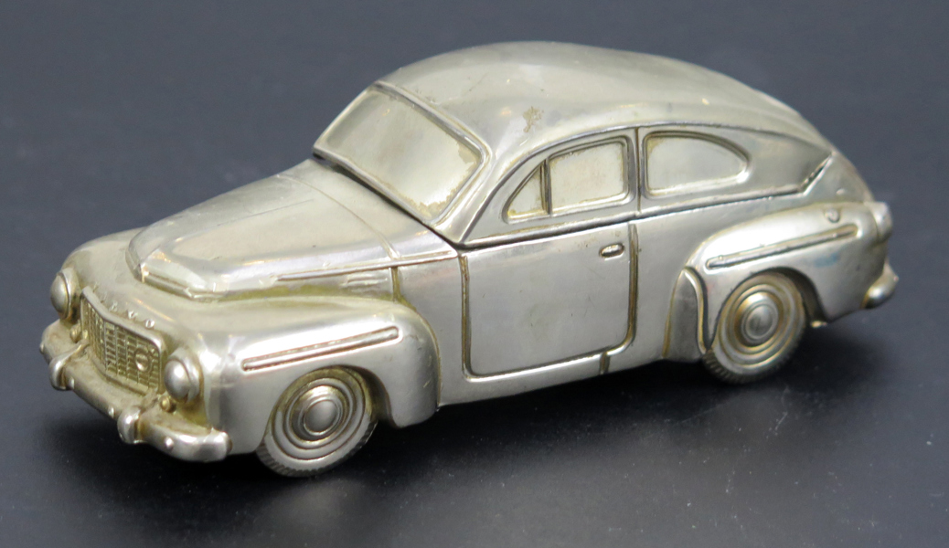 Tändare, metall, i form av Volvo PV 444, längd 13 cm