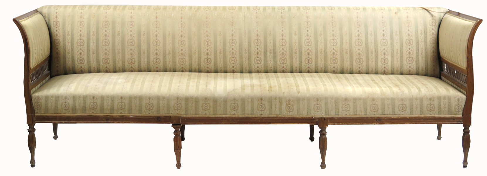 Soffa, skuren björk, sannolikt Lindomearbete, sengustaviansk sekelskiftet 1800, dekor av nollgaller, överkragage ben, l 275 (!) cm