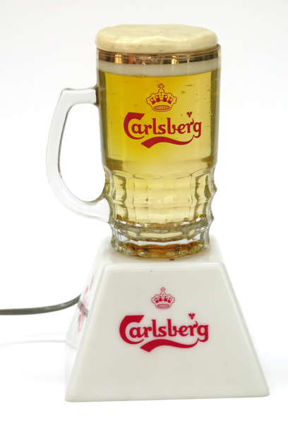 Ölpumpsfront med belysning, glas och plast, Carlsberg, 1960-70-tal, h 27 cm