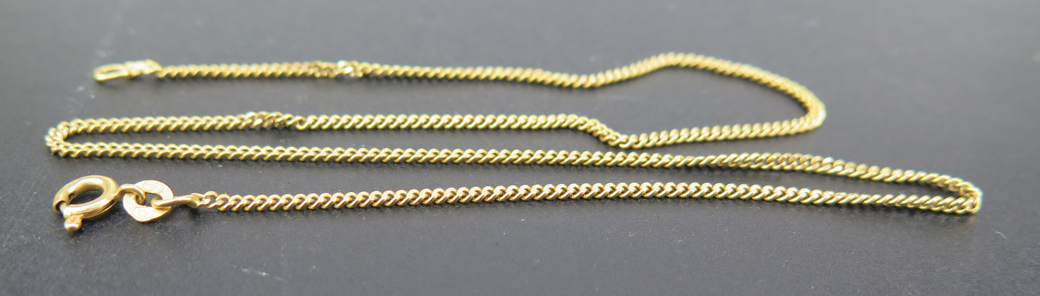 Halskedja, 18 karat rödguld, italienska stämplar, svensk importstämpel, l 36 cm, vikt 4,5 gram