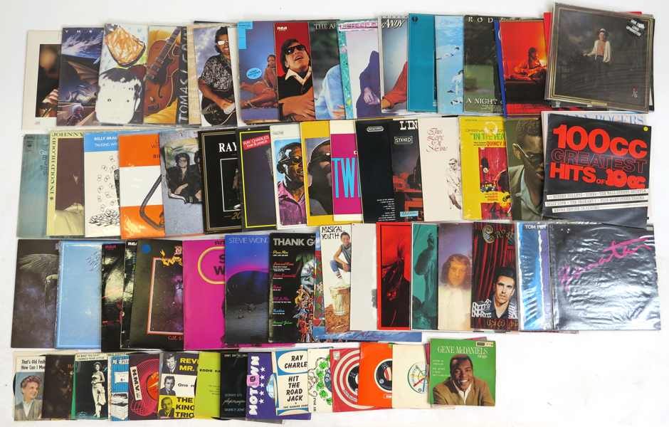 Parti LP-skivor samt EP/singlar, ca 60 + 25 st, bl.a Slade, Asia, 10cc, Ray Charles mm