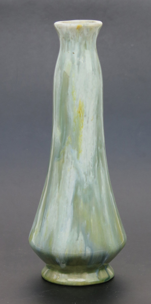 Okänd designer, sekelskiftet 1900, vas, flintgods, organisk form, oidentifierad signatur, höjd 24 cm