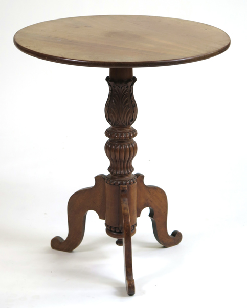 Pelarbord, mahogny, senempire, 1800-talets mitt, rikt dekorerad fot, diameter 60 cm