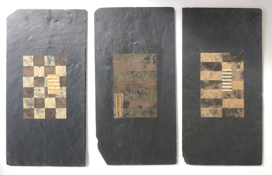 Nørregaard, Jette, måleri på skifferplattor, triptyk, signerad, höjd 60 cm
