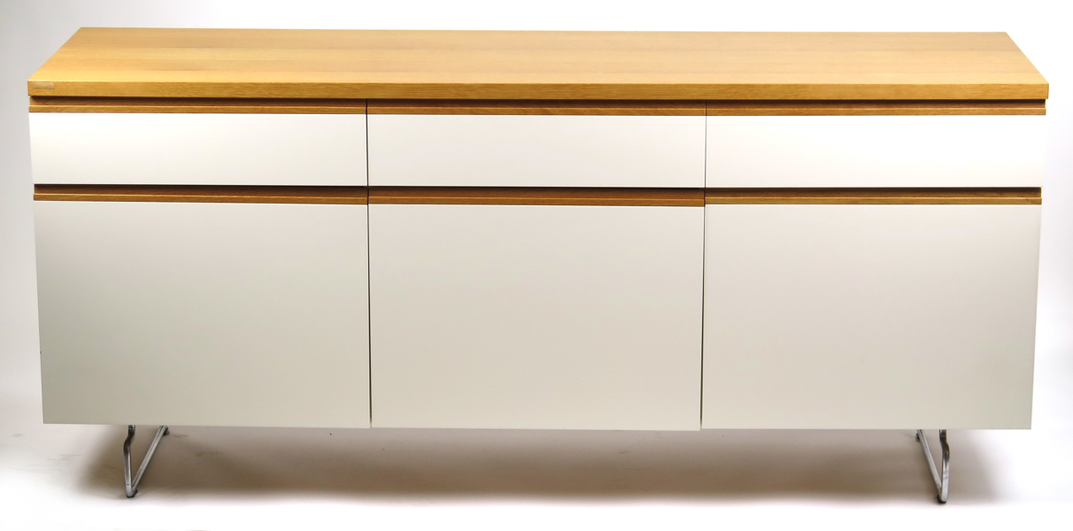 Krook, Anne för Horreds, sideboard, bok och vit laminat på stålben, Amy, l 160 cm