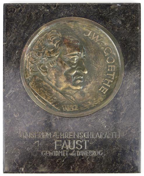 Plakett, brons på serpentinsten, ordenssällskapet Schlaraffia, dekor av Johann Wilhelm von Goethe,_6691b_8d8d35c58d538f2_lg.jpeg