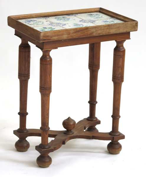 Blombord, ek, skiva med infattade kakelplattor, dessa från 17-1800-tal,_8624a_8d904c3d92b19d3_lg.jpeg