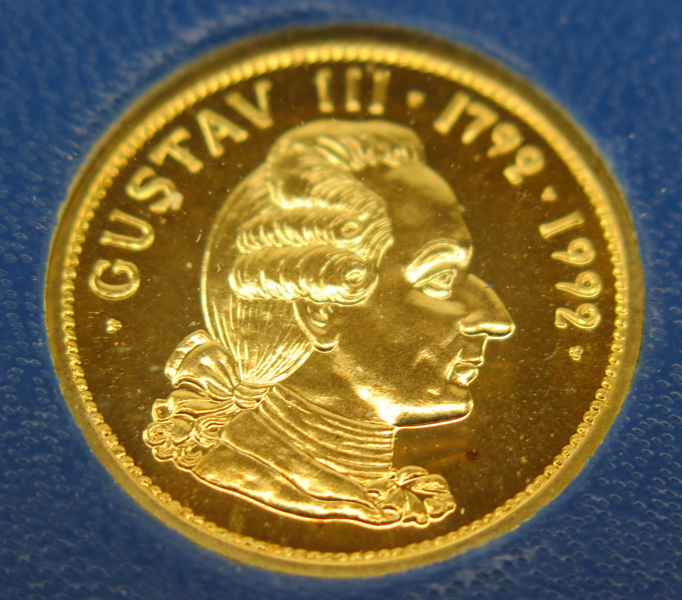 Guldmynt, 1000 kronor, Carl XVI Gustaf 1992, 5,8 gram 900/1000 guld_8847a_8d910700557a1c1_lg.jpeg
