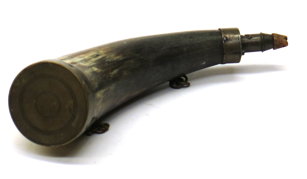 Kruthorn, horn och mässing, 1800-talets mitt,_8986a_8d915544205e52c_lg.jpeg