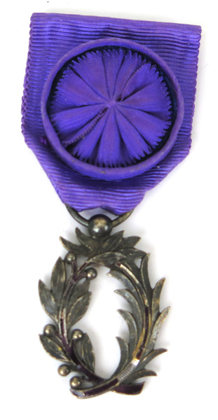Ordenstecken, silver och emalj, Officer av franska Orden Palmes Académiques, _9010a_8d9187fcceb6088_lg.jpeg