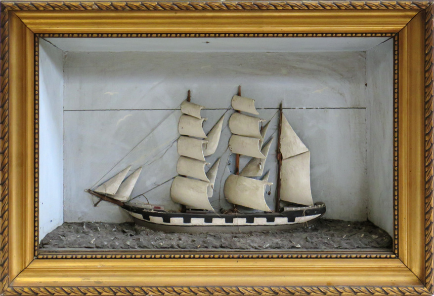 Diorama, skuret och bemålat trä, 1900-talets början, segelbåt till havs,_9130a_8d91ac746cf82d8_lg.jpeg